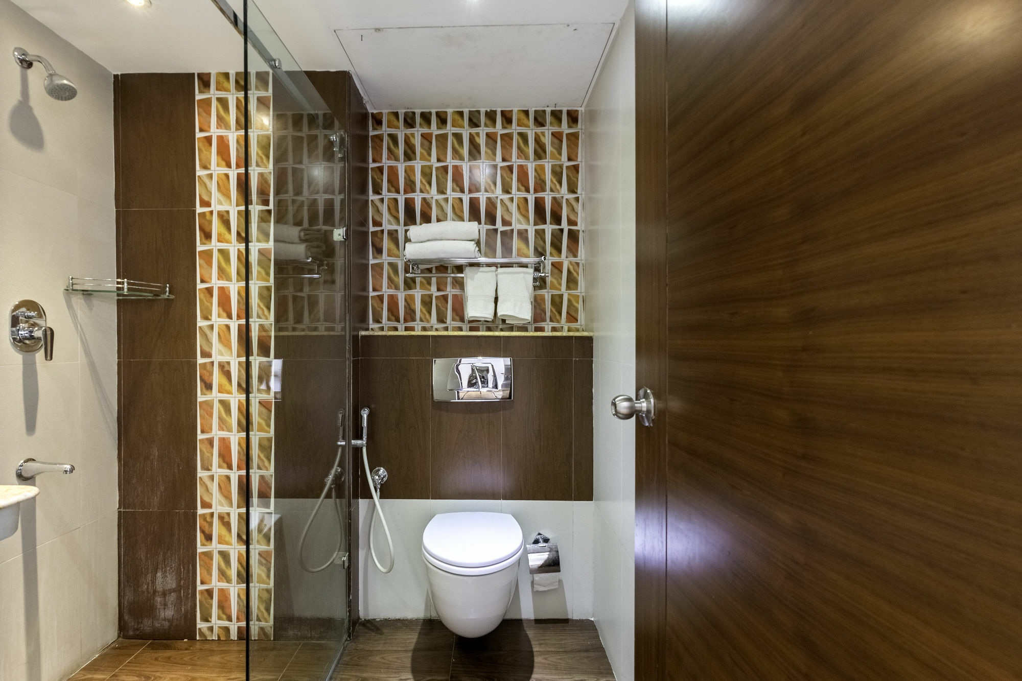 Hotel Treebo Trend J'S Five Two Boutique Chennai Exterior foto