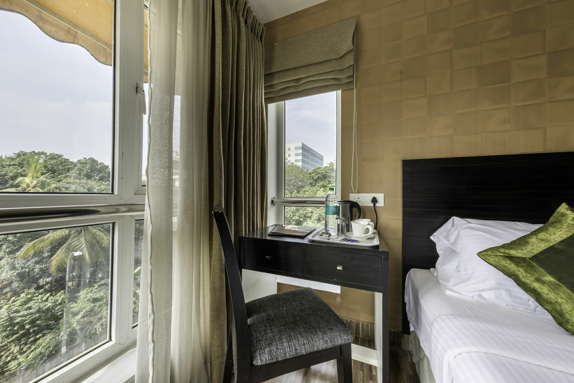 Hotel Treebo Trend J'S Five Two Boutique Chennai Exterior foto
