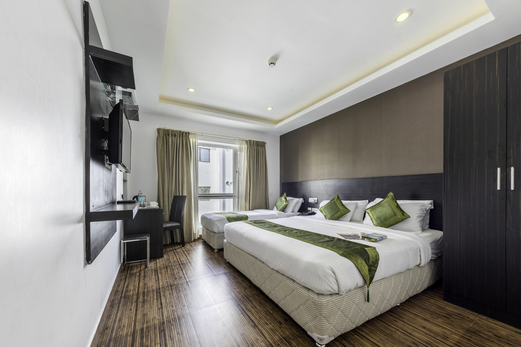 Hotel Treebo Trend J'S Five Two Boutique Chennai Exterior foto